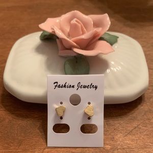 Fashion Earrings - Gold Heart